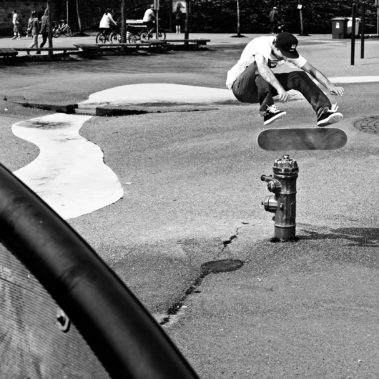 Dan Redmond - Frontside Kickflip