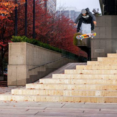 Mike Schulze - Nollie Heelflip