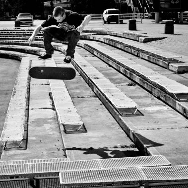 Paul Trep - Switch Kickflip